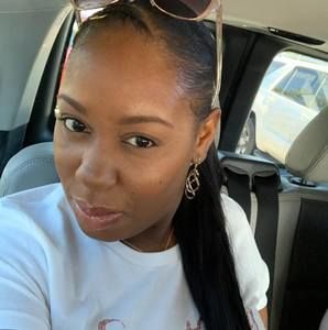 Meet your Posher, Brandi